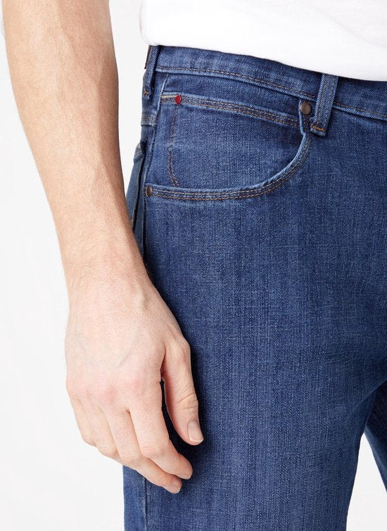 WRANGLER STRAIGHT DARKSTONE REGULAR JEANS- MEN
