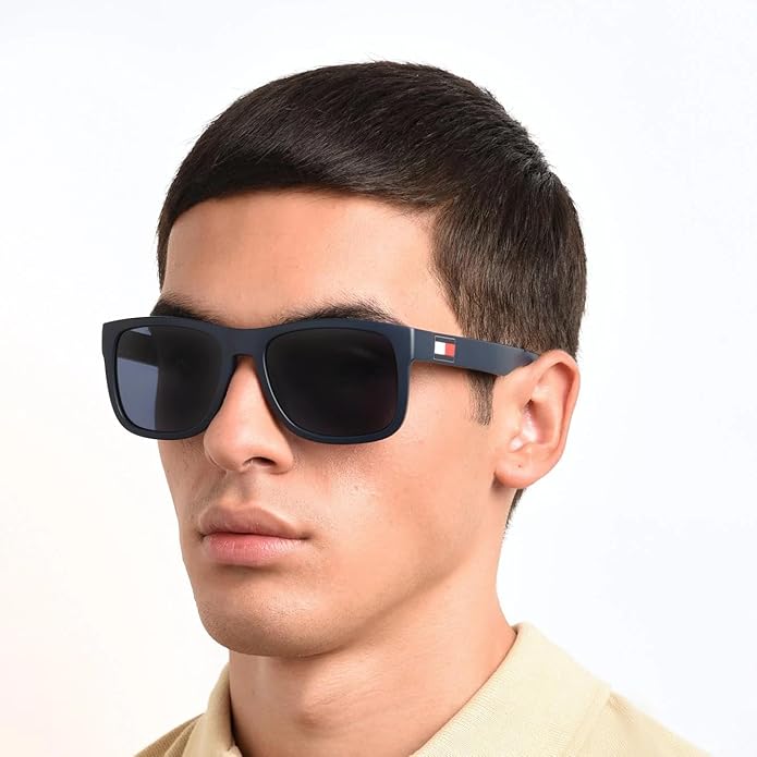 Lunettes de soleil rectangulaires Tommy Hilfiger TH1556/S - Monture bleue/rouge/blanche - Verres en polycarbonate bleus UV400