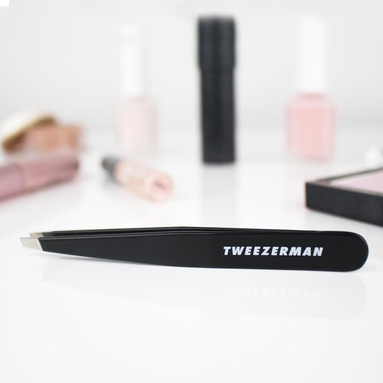Pince à épiler Tweezerman Slant Midnight Sky – Pince à sourcils - Pince de précision professionnelle à pointe biseautée – Pour l'épilation et l'élimination des poils – Acier inoxydable – Convient aux poils fins et épais – Pince à épiler pour sourcils