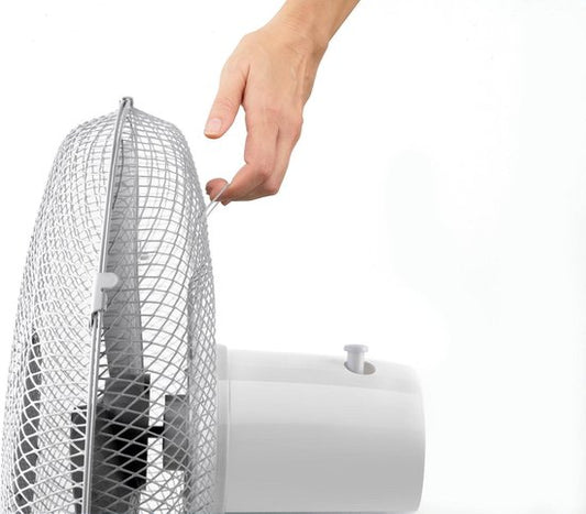 BLACK+DECKER Ventilateur de sol BXEFP40E - Oscillant - 3 vitesses de vent - Blanc