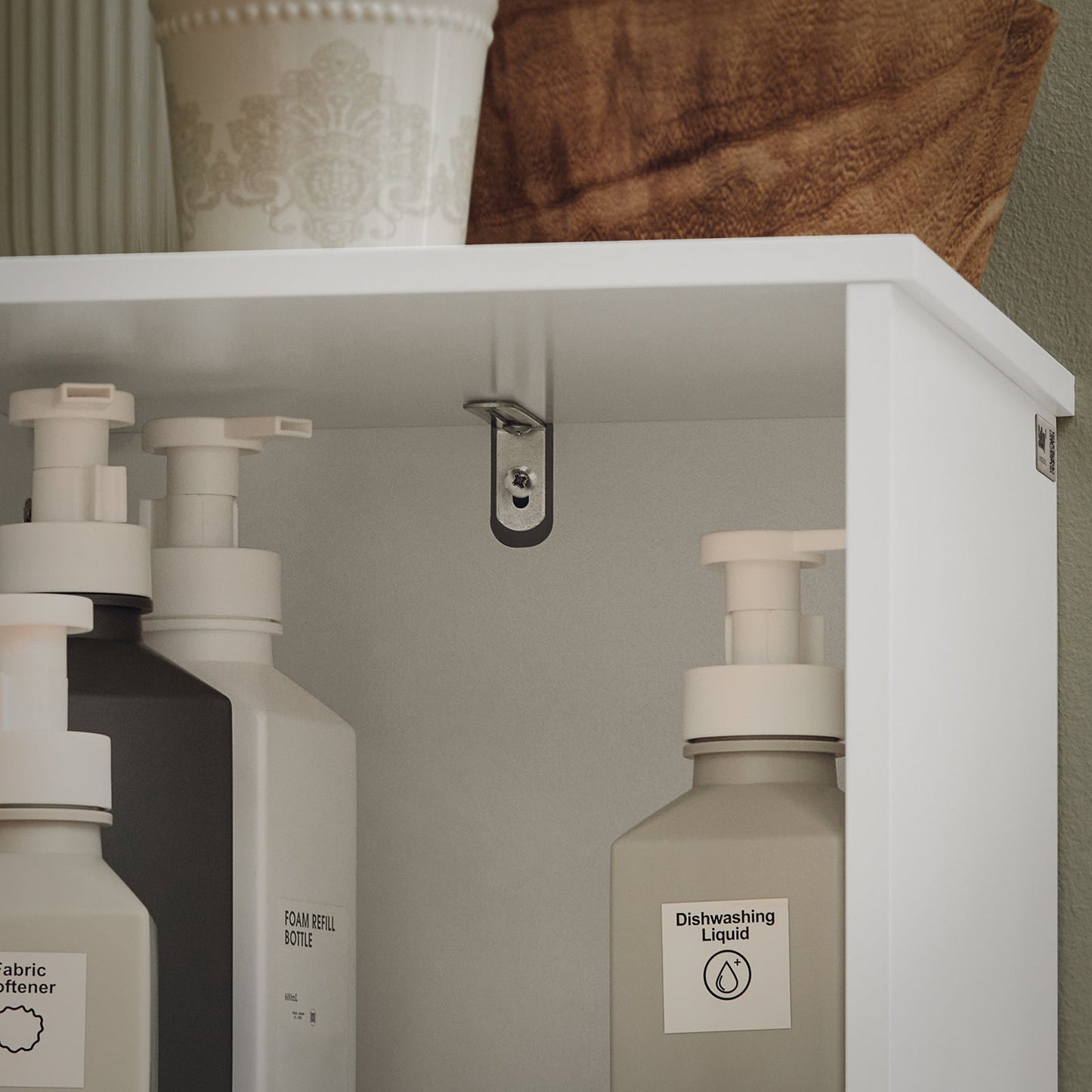 Meuble colonne de salle de bain SoBuy- BZR127-W - 33 x 33 x 165 cm - Bois laqué blanc et bambou- Blanc