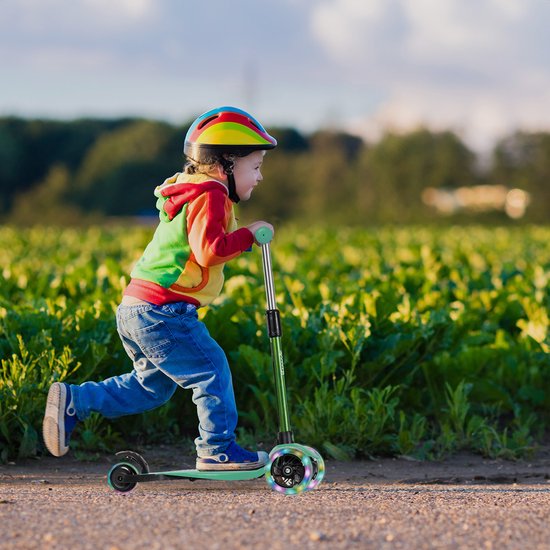 Trottinette enfants - LifeGoods - 2-5 ans - 3 roues LED lumineuses - Hauteur réglable - Vert