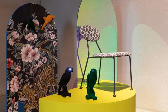 Bold Monkey Parrot Lamp - LED - Velours & PVC - 17 x 19 x 33cm - Noir