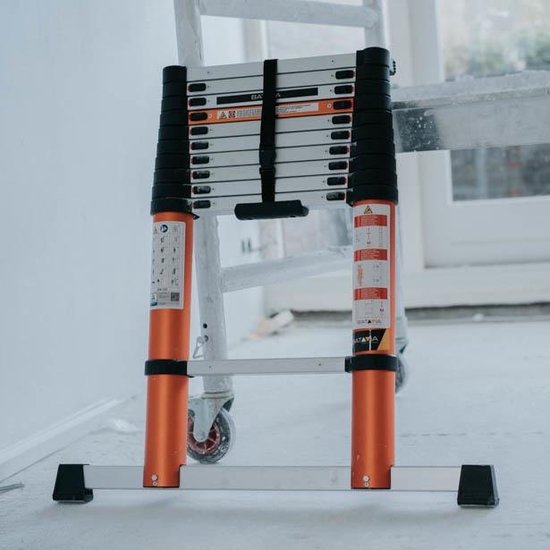 Batavia Echelle télescopique 3.27m - Echelle seule - Longueur étendue 327cm - Anti-dérapant - Fermeture souple brevetée - Charge maximale 150kg - Hauteur de travail 427cm - Girafe Air