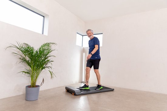 Flow Fitness Runner DTM100i WalkingPad - Tapis de course