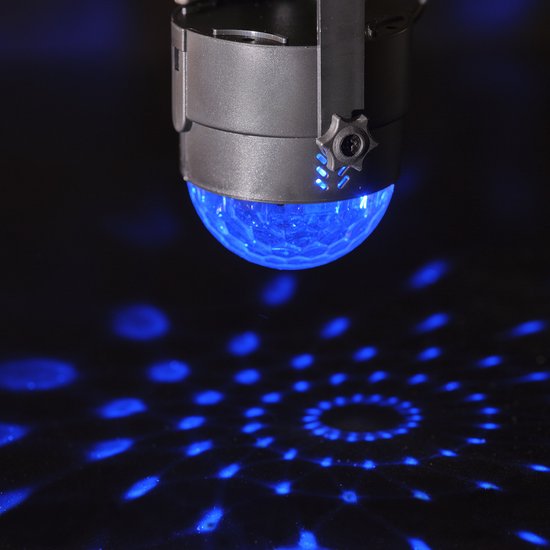 Denver Rotating Disco Light - LED - Discoball - Contrôlé par la musique - Télécommande - Adultes / Enfants - LDB318