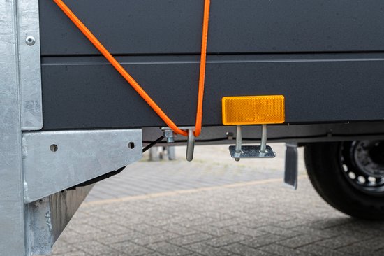 BLACK+DECKER Sangle d'arrimage avec Oproller 20 mètres - Incl. Sangle d'arrimage Oproller - Sangle d'arrimage - Corde de transport - Cordon élastique - avec parties réfléchissantes - Gestion du transport - Nylon/ Plastique - Orange/Noir