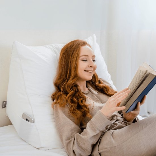 Bline Coussin de lecture blanc - Siège de lecture avec mousse à mémoire de forme - Coussin de lecture pour lit et canapé - Coussin dorsal avec poche latérale - Support dorsal ergonomique - Coussin de lecture - Blanc