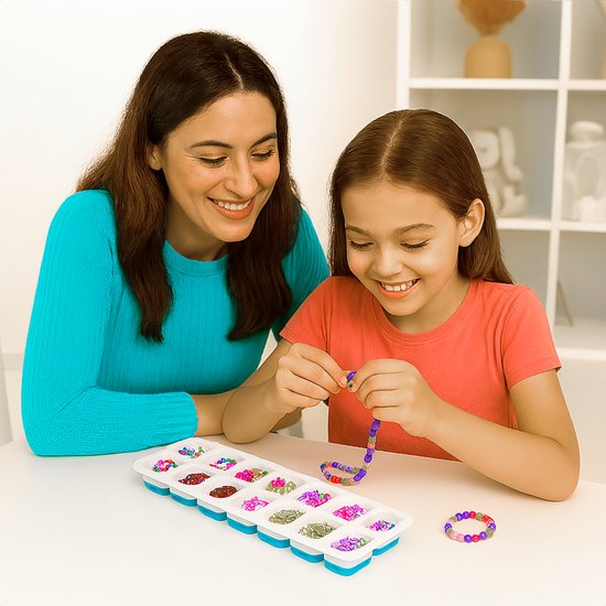 TTD® Moule à glaçons en silicone avec couvercle - Lot de 4 - 14 x 4 glaçons - Empilable - Sans BPA - Les glaçons sont faciles à presser
