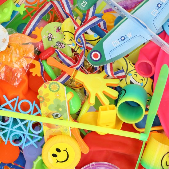 Partizzle 150x Treat Giveaway Gifts Pack - Fidget Toys - Pinata Filling - Fidgets Box with Spinner and Pop it Small Toys - Carnival Grabbelton Giveaway Gifts - For Kids