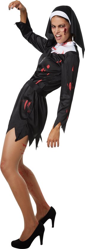 Nonne effrayante pour les femmes Code vestimentaire des femmes S