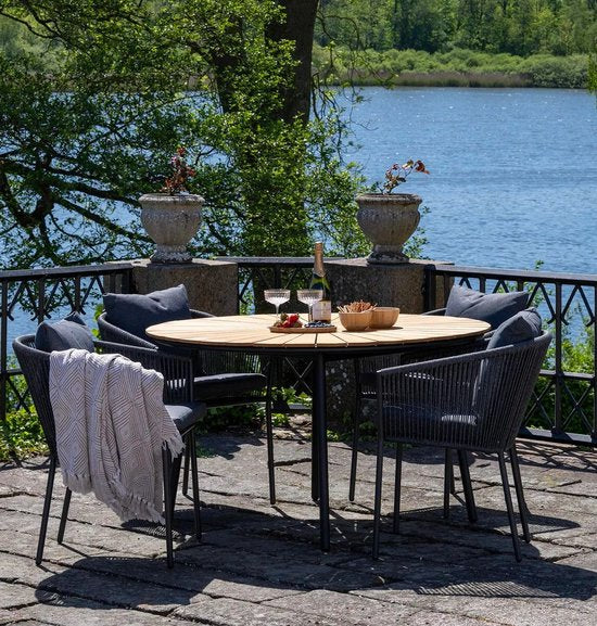 Table à manger en teck naturel - 2-4 personnes - House Nordic