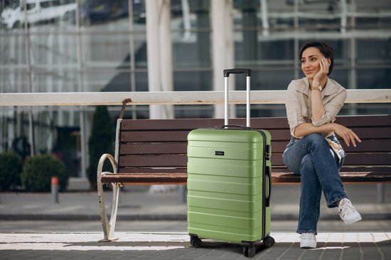 FLY&BYE Set de valises - 3 pièces - Set complet - 35L Hand Luggage + 59L et 89L Spacious Luggage - Number Lock - Green