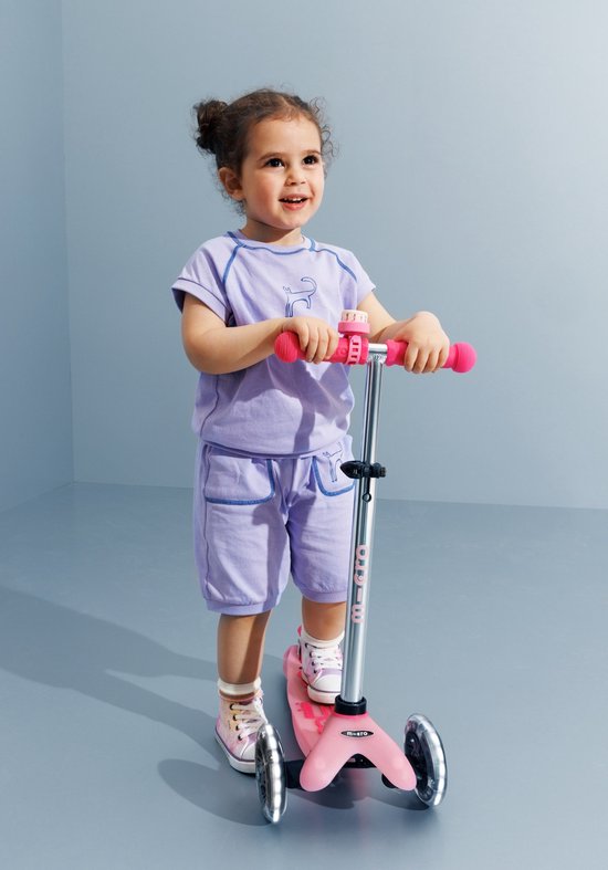 Micro Mini Deluxe LED Scooter - Scooter Glow Plus pour les enfants de 2 à 6 ans - max 50 kg
