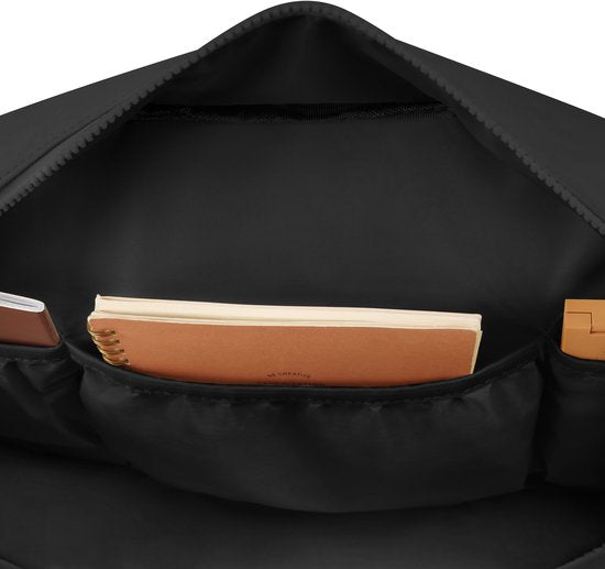 Skycases Weekend Bag - Article personnel - Bagage à main pour Ryanair et Transavia - Imperméable et spacieux - Compartiments intelligents - Idéal pour le voyage et l'utilisation quotidienne - Noir