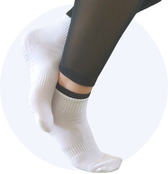 Hilvard Pilates socks - Yoga socks - Ankle socks - 3 Paires - Blanc et Noir - Chaussettes antidérapantes - Taille unique