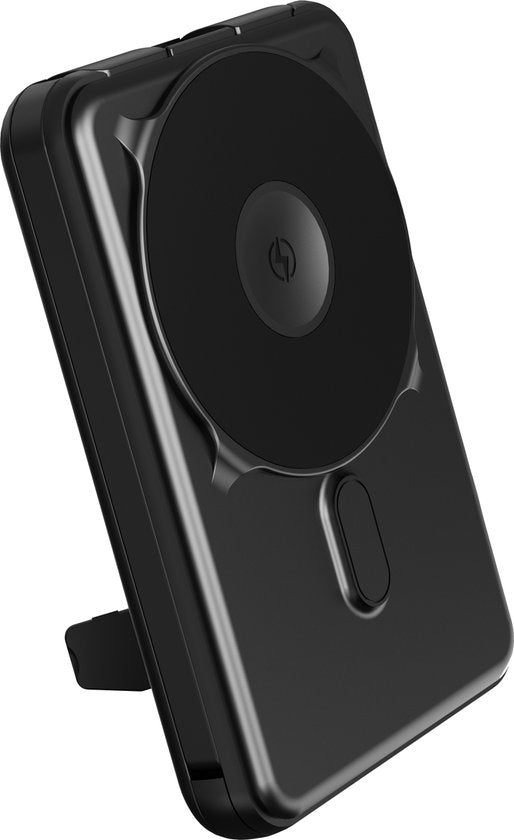 imoshion 4-in-1 Powerbank 10000 mAh avec câbles intégrés - Compatible Magsafe - Chargeur rapide 20W - Indicateur LED - USB C - Wireless Powerbank Adapté à iPhone 12/13/14/15/16 - Noir