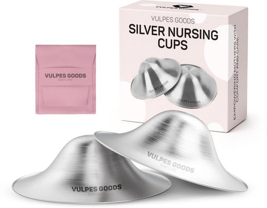 Vulpes Goods® Babycare Silver Nipple Caps - Bonnets d'allaitement - Argent pur 999 - Hypoallergénique et réutilisable - Protège-mamelons pour l'allaitement - Taille M - Etui de rangement inclus