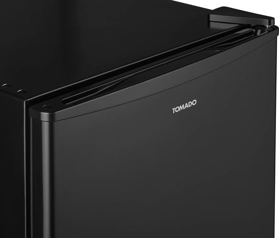 Tomado TRT4702B - Réfrigérateur de table - 80 litres - Avec compartiment congélateur - Etiquette énergétique D - Noir