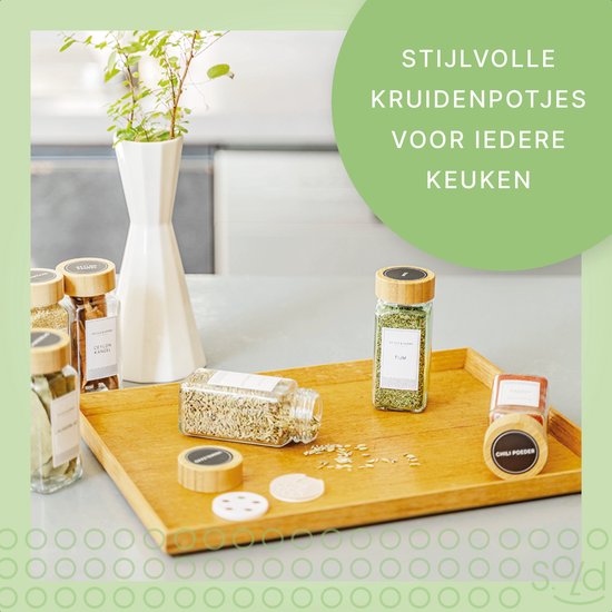 S.old - 24 pots à épices en verre carrés avec couvercle en bambou - Diffuseur d'épices - Set complet avec couvercles à saupoudrer, autocollants préimprimés et entonnoir - Capacité 120 ml - 10,5 x 4,3 cm