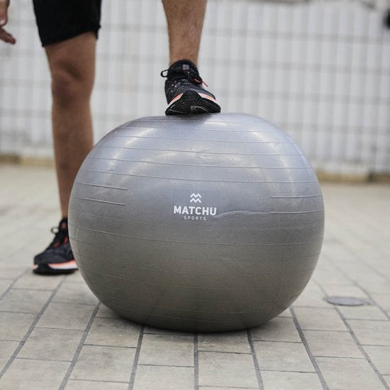 Matchu Sports - Ballon de fitness - Ballon de Pilates - Anti Burst - Ballon de grossesse - Ballon de gym - Ballon pour s'asseoir - Pompe incluse - Ø 75cm - Argent - 300 KG chargeable