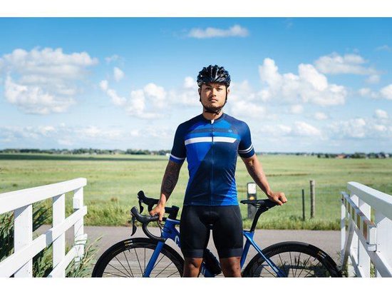 AGU Tesero Casque de vélo - Noir - L/XL - avec écran anti-insectes