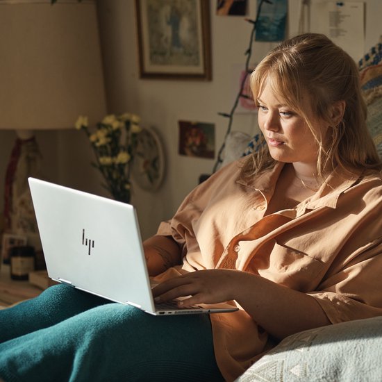 HP Envy x360 14-ES1013 - Intel Core Ultra 5 120U - 8Go - 512Go SSD - 14" Full-HD (1920x1080) 2-en-1 Ecran tactile - Clavier rétro-éclairé - Scanner d'empreintes digitales - Win 11 Home - QWERTY