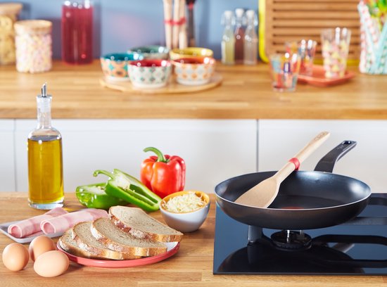 Tefal Easy Cook & Clean - Set de poêles - Ø24 et Ø28 cm - Ne convient pas à l'induction - Revêtement antiadhésif - Aluminium - Noir
