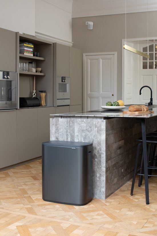 Brabantia Bo Touch Bin Poubelle - 1 compartiment - 60 litres - Confident Grey