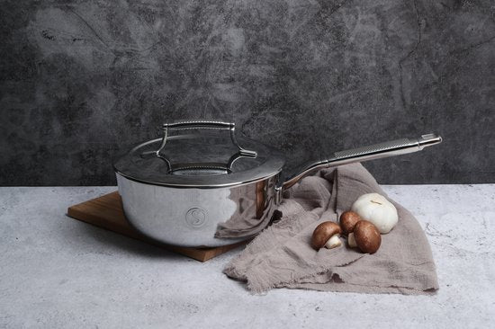 Casserole avec couvercle - Saveur Selects - Acier inoxydable - Compatible induction et toutes autres sources de chaleur - Compatible four (260°) et lave-vaisselle