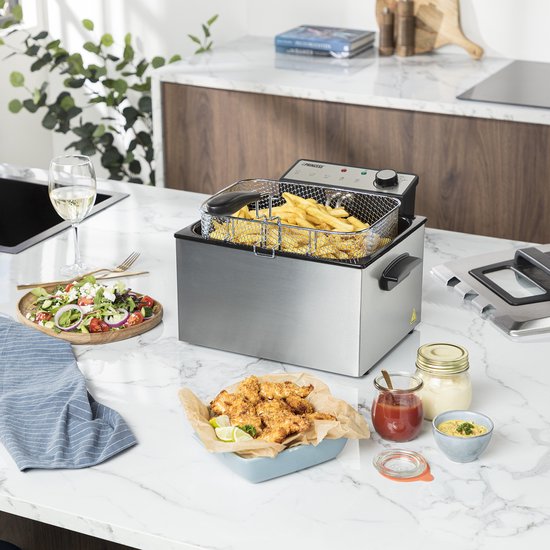 Princess Fryer 185000 - Grande friteuse - 1 grand et 2 petits paniers - 5 litres - 3270W - Hublot de visualisation - Zone froide - Filtre anti-odeurs