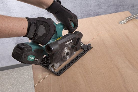 VONROC Accu Circular Saw - VPower 20V (sans batterie ni chargeur) - Guide parallèle et lame de scie Ø150MM inclus