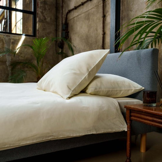 Kayori Saya Housse de couette Satin de coton - 140x200-220 + 1 taie d'oreiller - Simple - Coton biologique - Blanc cassé