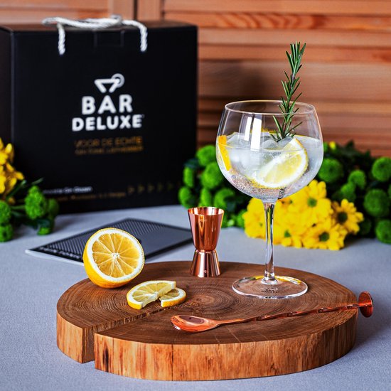 BarDeluxe® Verres à Gin Tonic - 500ml - Coffret Gin Tonic - Soufflé à la main - Verres à Gin - 2 pièces - Coffret Gin - Cristal - Cadeau pour femme - Cadeau pour homme - Comprend 2 verres à Gin, une cuillère à Gin Tonic, une tasse à mesurer, 2 pailles en