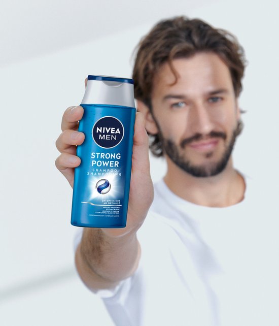 NIVEA MEN Strong Power Hair Shampooing - Enrichi en minéraux marins - Formule douce Shampooing pour cheveux - Pack avantage - 6 x 250 ml