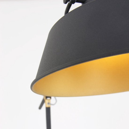 Lampadaire noir Nove 1322ZW - Lampe industrielle pivotante et inclinable avec détails dorés, prise E27, métal et plastique - Mexlite