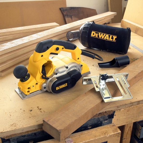 DeWalt - Rabot - 1050W - 4mm