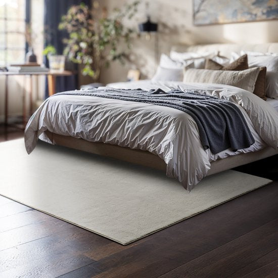tectake® Tapis à poils courts - 120 x 170 cm - Crème - Tapis pour le salon, la chambre à coucher, la salle à manger - Facile d'entretien et lavable - Sous-couche antidérapante - Antiallergique - Diverses tailles et couleurs