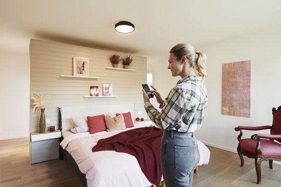 LEDVANCE Luminaire : pour plafond, LUMIÈRE DE PLAFOND DECORATIVE AVEC TECHNOLOGIE WIFI / 28 W, 22-...24- V, angle de rayonnement : 11-, RGBTW, 3-65- K, matériau du corps : métal, IP2-