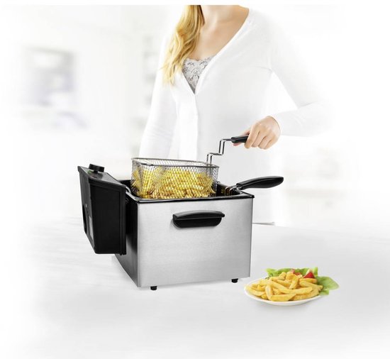 Princess Fryer 185000 - Grande friteuse - 1 grand et 2 petits paniers - 5 litres - 3270W - Hublot de visualisation - Zone froide - Filtre anti-odeurs