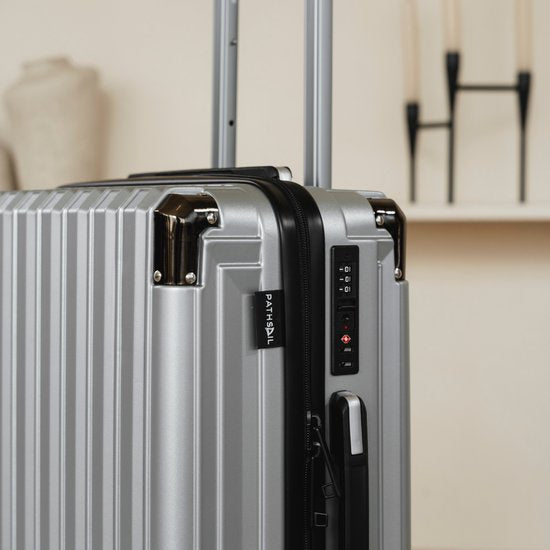 Valise cabine - Pathsail – 40L – Léger 2,98 kg – Roues 360° – Double serrure TSA – Compartiment PC – Zips YKK – 38 x 24 x 57 cm – Argenté