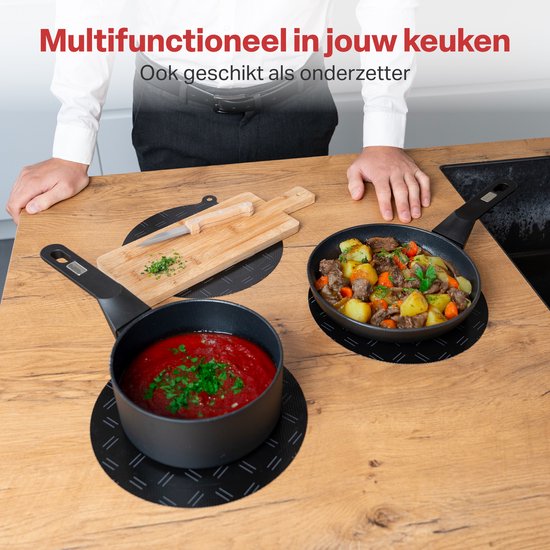 AoraKitchen Protecteur pour induction - 4 pièces - jusqu'à 280°C - Protecteur de plaque chauffante - Dessous de plats - Ø 22cm - Noir