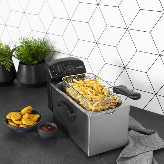 Friteuse 3 litres - Princess 182626 Family Castel friteuse 3 litres - Zone froide - Capacité 3 litres - friteuse Princess - 2000W