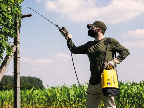 Stanley Pressure Sprayer 5 L, pulvérisateur à pression, pulvérisateur de jardin, électrique, batterie rechargeable lithium, lance télescopique, buse réglable, autonomie 2.5 h, max 2 bar, 0.33 L/minute, jaune/noir