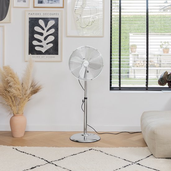 Ventilateur sur pied 40 cm - Boîtier métallique - 3 vitesses - Oscillation 85° - Tristar VE-5951