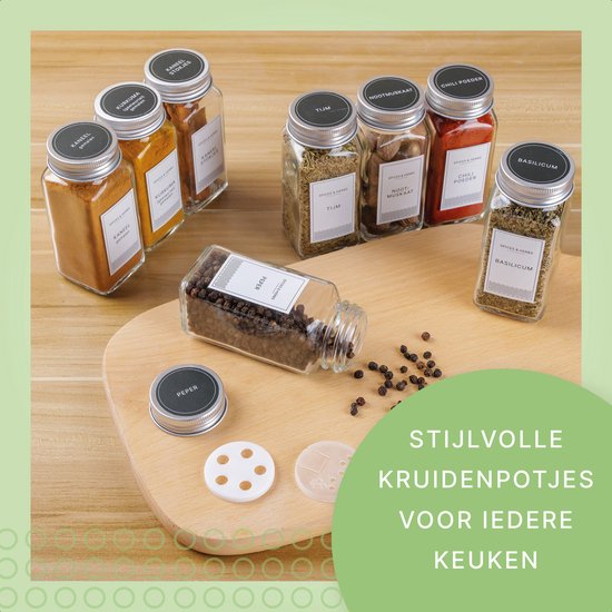 S.old - 24 pots à épices en verre carrés avec couvercle - Spice Spreader - Set complet avec couvercles à saupoudrer, autocollants préimprimés et entonnoir - Capacité 120 ml - 10,5 x 4,3 cm