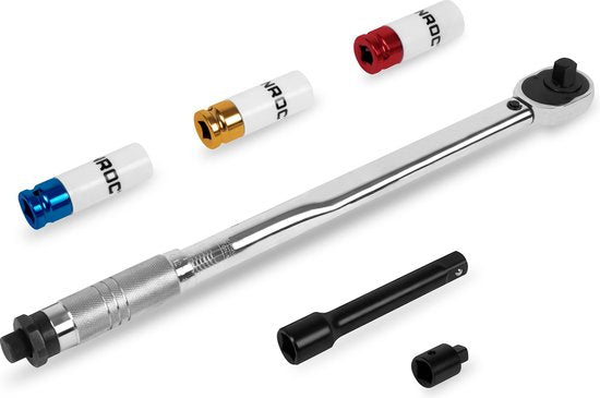 Clé dynamométrique VONROC ½" - 470mm - 28-210Nm - Comprend un jeu de 3 douilles, une rallonge et un réducteur/adaptateur