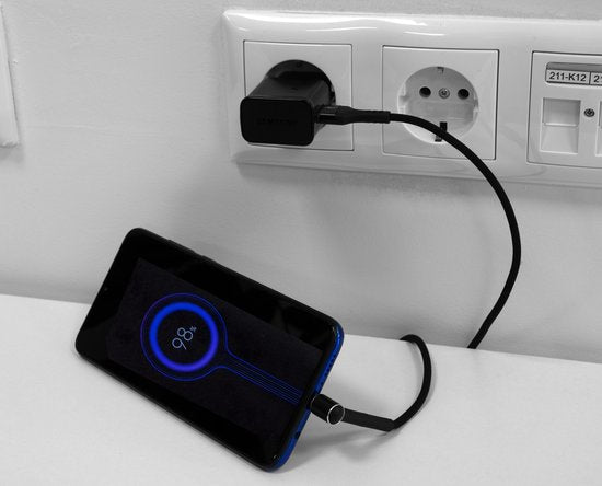 Câble USB Grundig - 3 en 1 : câble de chargement, câble de données, support pour téléphone - USB-C - 1 mètre - noir