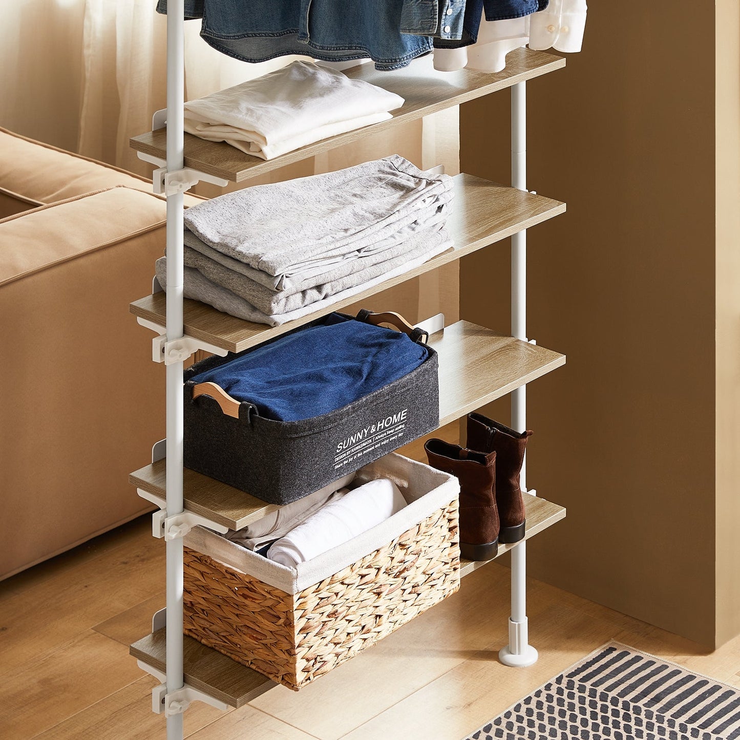 SoBuy KLS15-WN Porte-vêtements télescopique - réglable - 5 étagères - 1 tringle - L 97 x H (193-262) cm