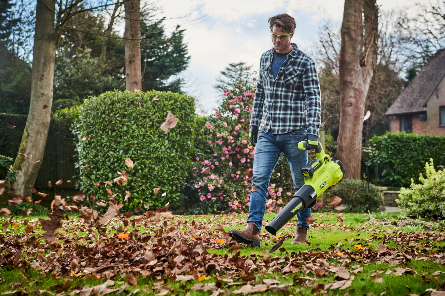 Ryobi Leaf Blower Set 36V - 176 km/h - Batterie 4.0 Ah et chargeur inclus